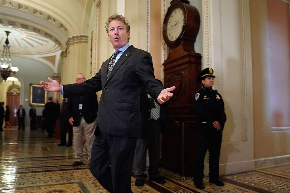 Rand Paul returns to the Senate following assault at his Kentucky home