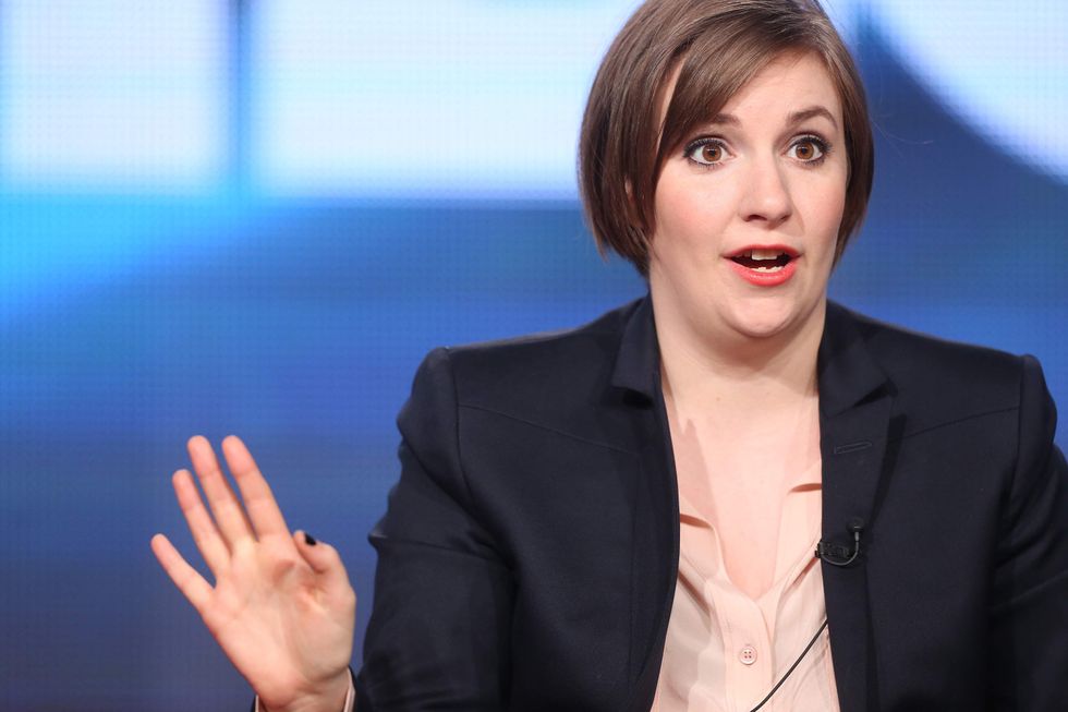 Lena Dunham tries to apologize for defending man accused of rape — but it backfires big time