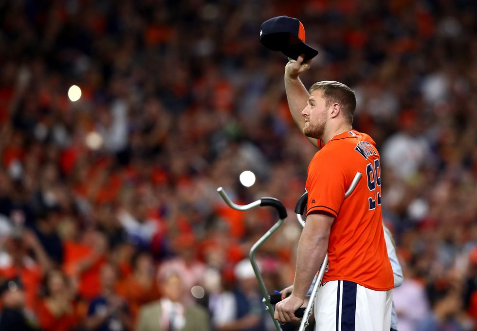 Athletes who lifted Houston after Hurricane Harvey beat Kaepernick for SI award
