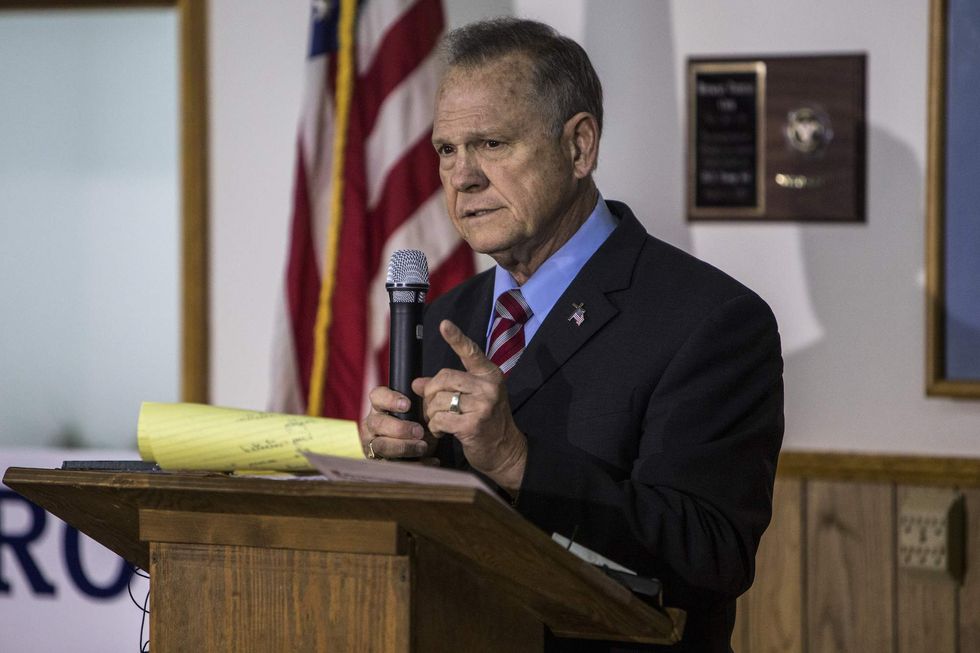 Top Alabama newspapers urge conservatives to follow GOP senator’s example in Senate race