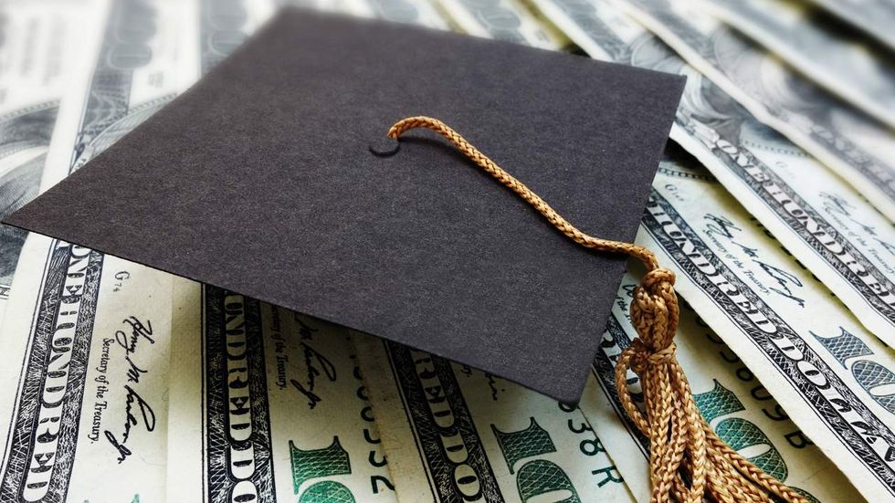 Report: Nearly 5 million Americans in default on federal student loans