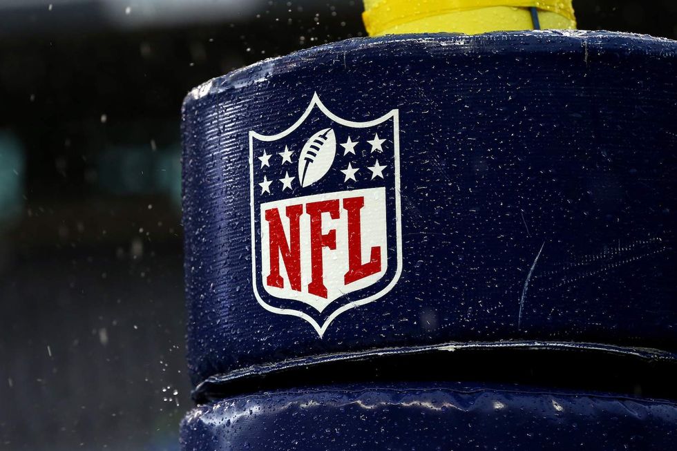 NFL Media's VP tried to hide Twitter convos with porn stars, then just deleted his account