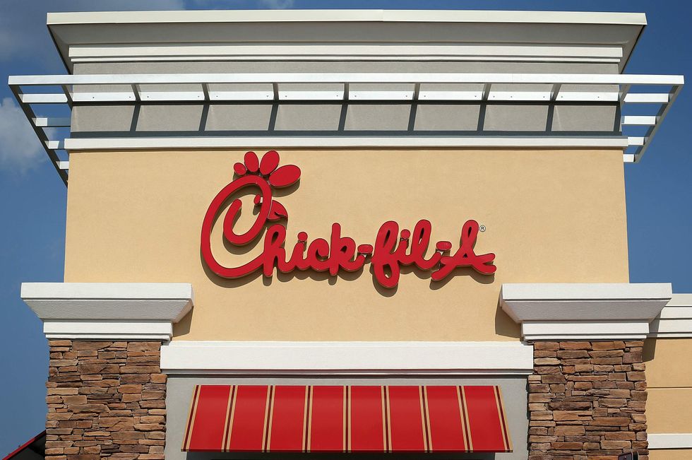 A power outage stranded thousands at Atlanta's airport  — but Chick-fil-A was there to save the day