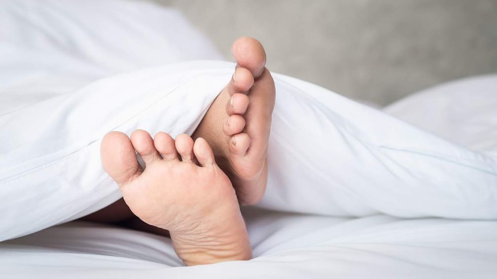 Hotel charges woman a $350 fee, threatens lawsuit for bad review. Now the state is involved.