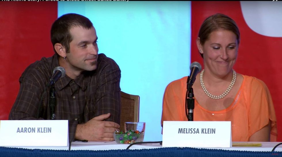 Oregon court upholds $135K ruling against Christian bakers who refused to bake cake for gay wedding