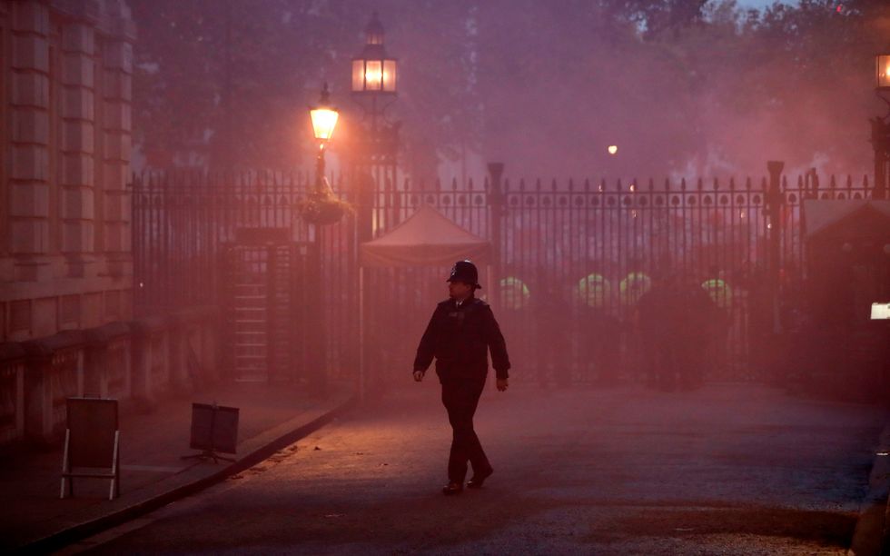 London's Metropolitan Police force will no longer investigate most 'nonserious' crime