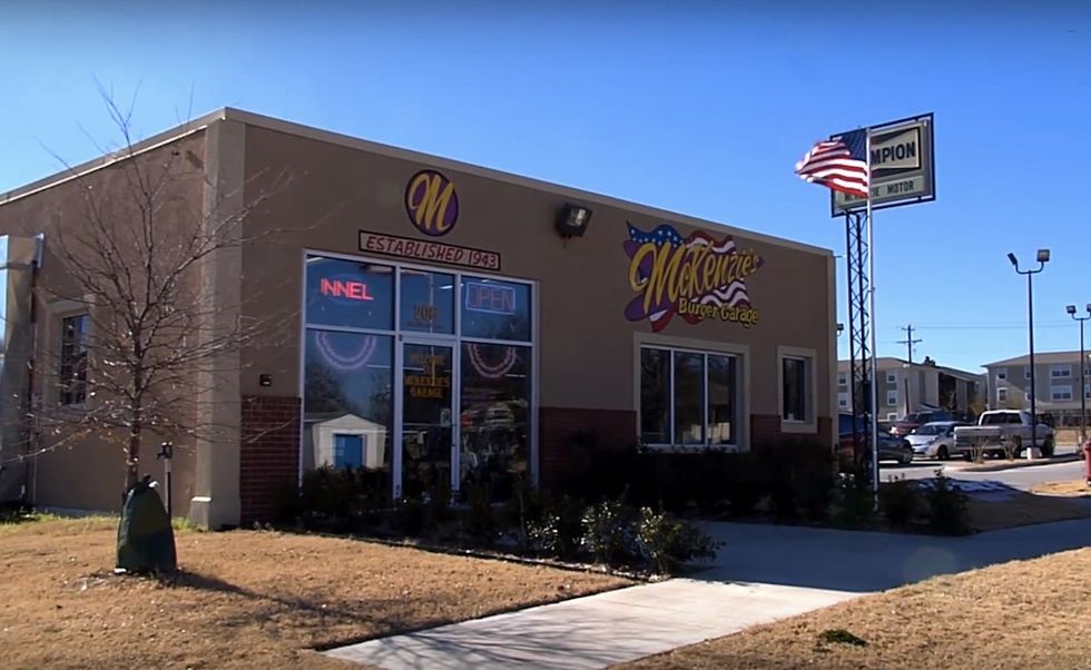 Burger joint owner doesn't have gun on him when robber demands money — but victim fights back anyway