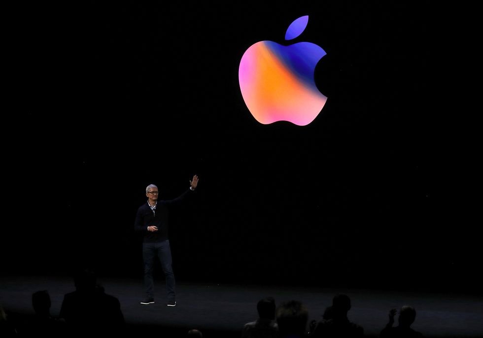 After reaping benefits of the GOP tax law, Apple makes a big U.S. investment