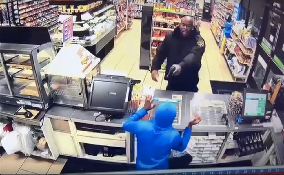 Gun-toting security guard easily takes down store robbers—but what he tells crooks is the best part