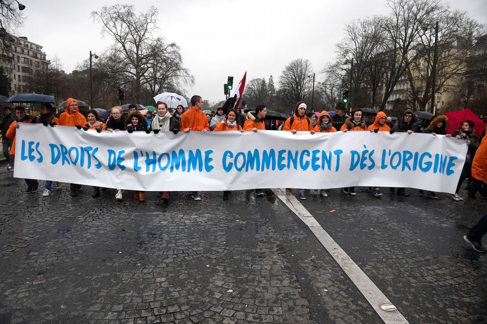 40,000 people participated in Paris March for Life event despite heavy rain