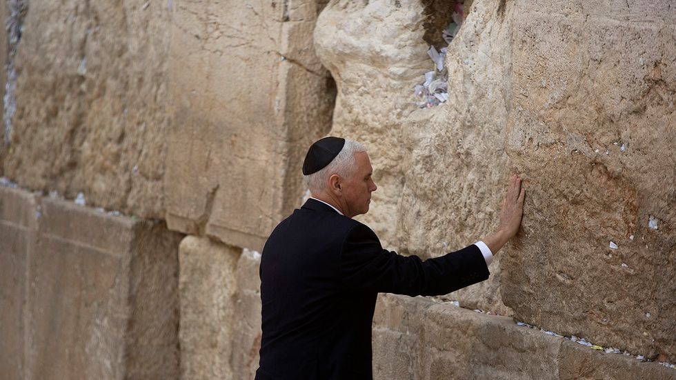 ZION News: US Vice President Mike Pence visits Jerusalem's Western Wall
