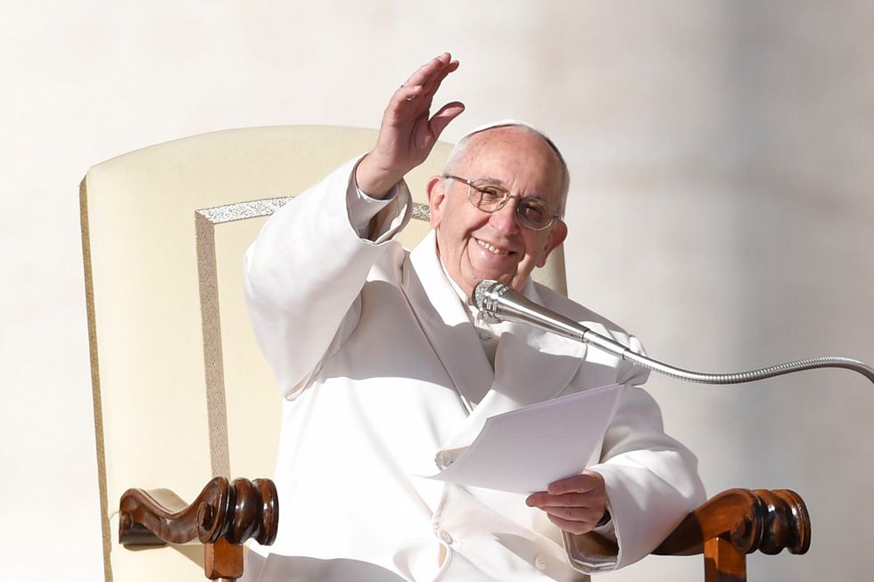 Pope Francis blasts fake news, calls for journalists to remember their mission is truth