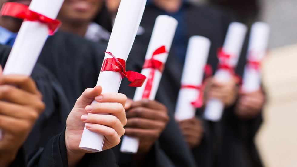 NY Gov. Cuomo wants to extend state's free college tuition program to illegal immigrants