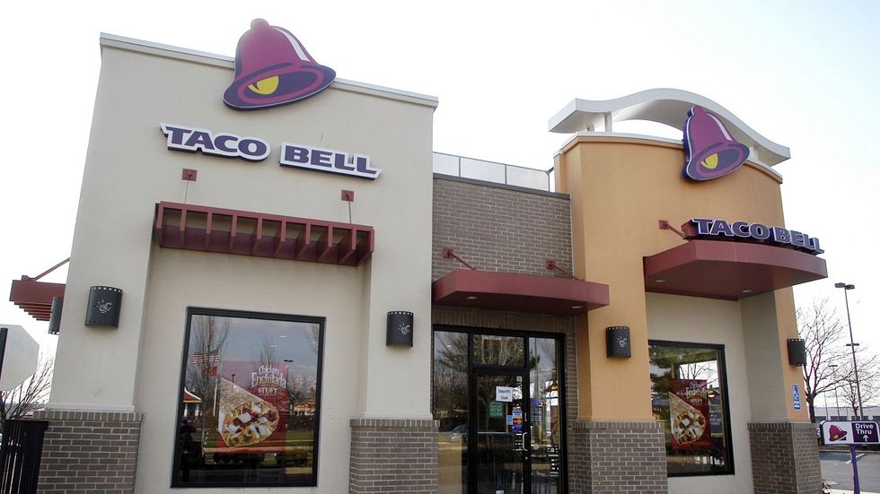 Listen: Florida man charged with DUI thought a bank was the Taco Bell drive-thru