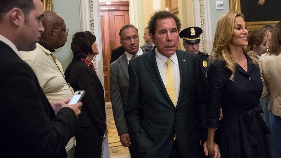 Vegas casino mogul Steve Wynn resigns as RNC finance chair following sexual harassment allegations