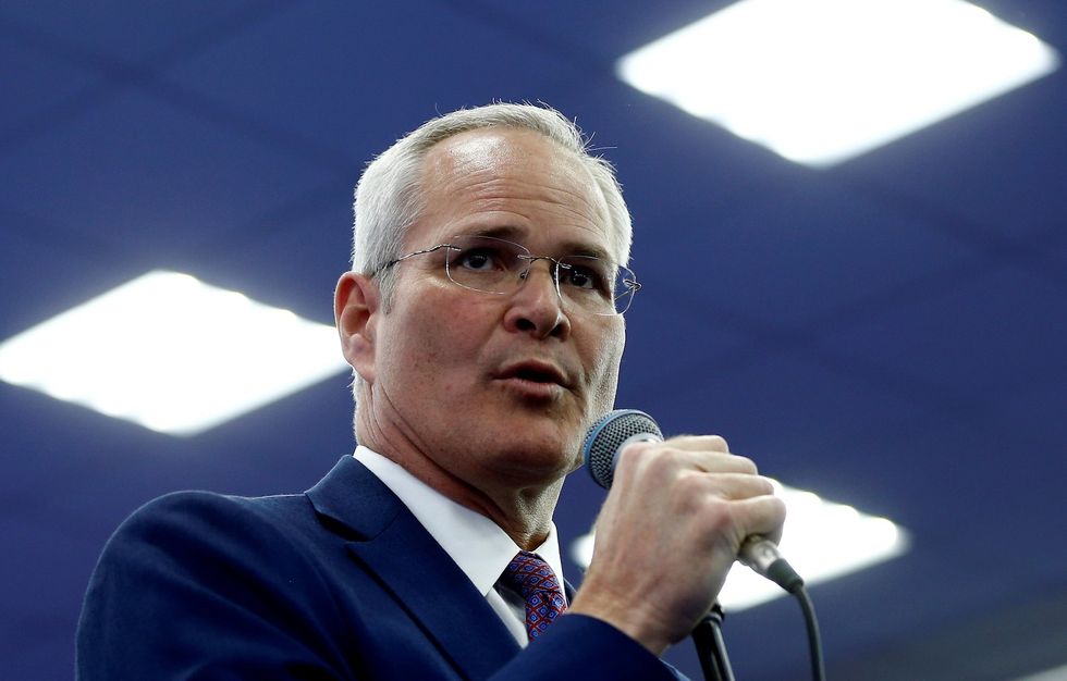 Exxon Mobil CEO announces $50 billion investment in US production and jobs, credits tax cuts