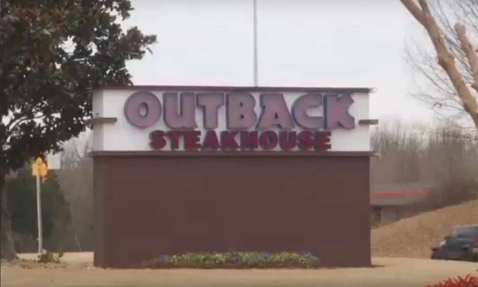 Uniformed officer asked to leave 'gun-free zone' restaurant for carrying his service weapon