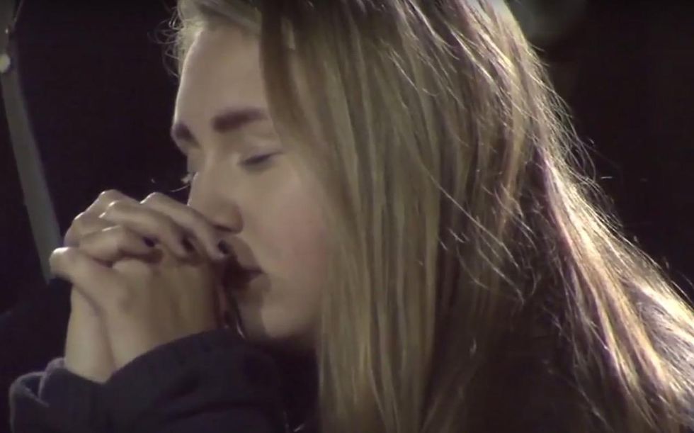 Prayer over loudspeaker temporarily halted in school district after atheist group complains