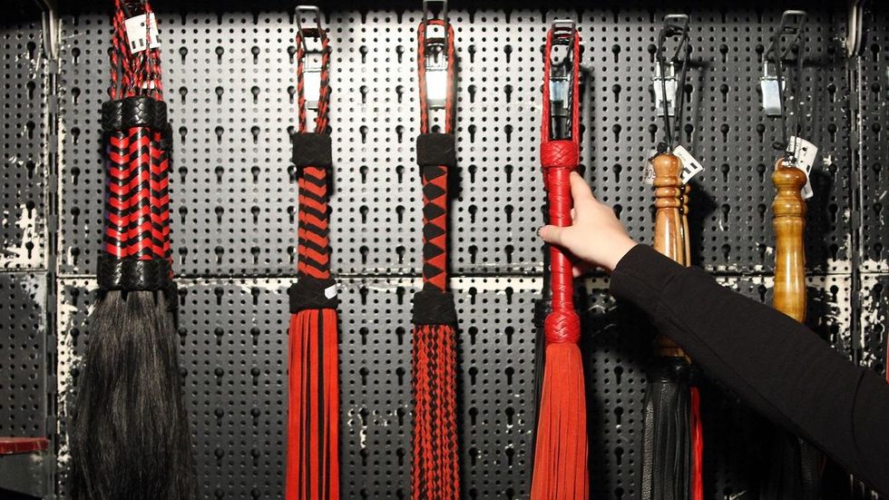 Cheese and chains? Survey says risky self-pleasure practices kill 100 people in Germany each year