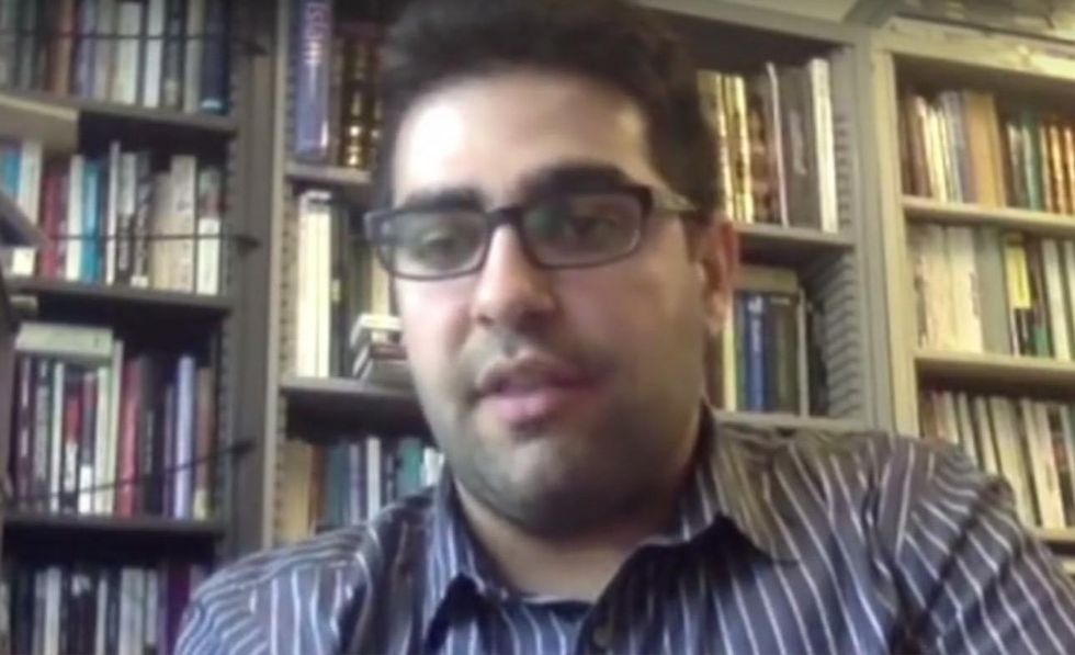 Muslim says he was kicked off flight after he was heard speaking in Arabic, CAIR lawsuit claims
