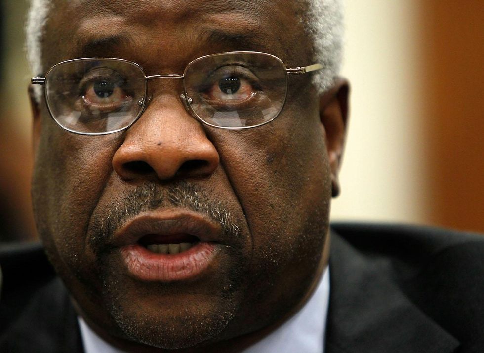 Justice Clarence Thomas issues a scathing dissent after Supreme Court declines 2nd Amendment case