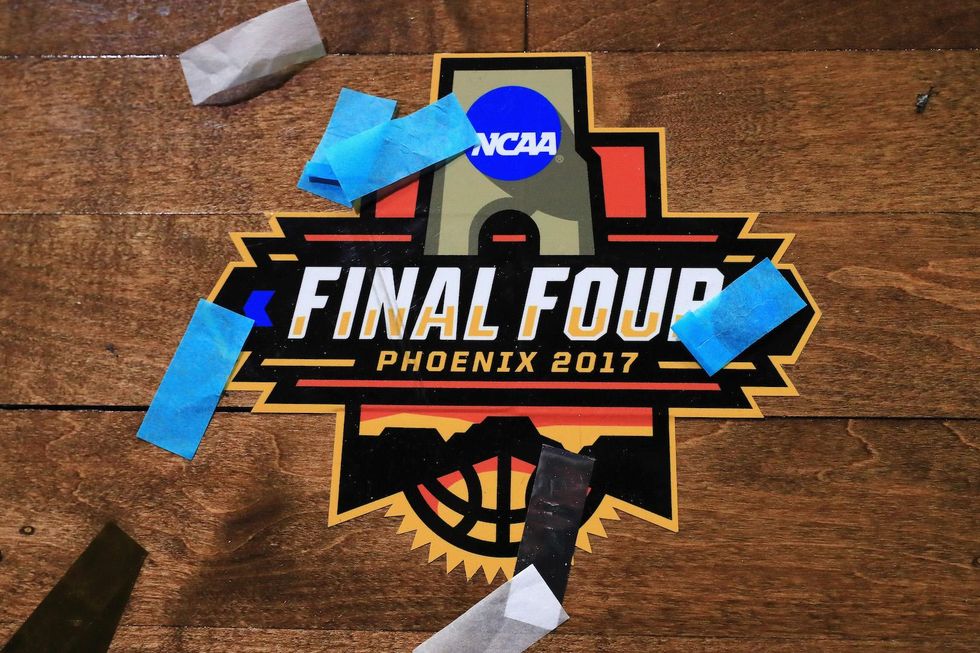 Commentary: Calling for college athletes to boycott for pay is convenient, but ineffective