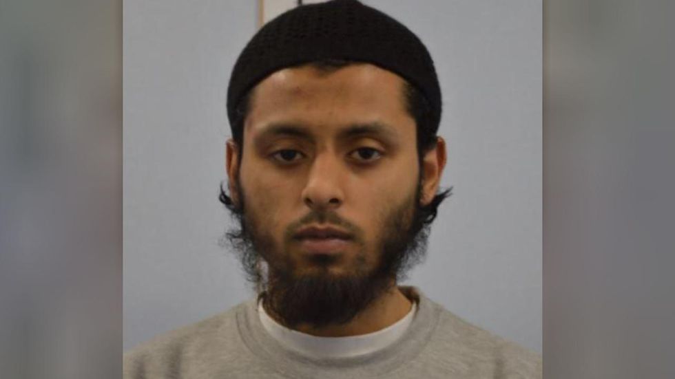 London teacher showed students beheading videos, tried to recruit them as jihadis