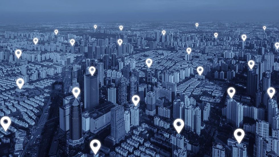 Smartphone apps are tracking and selling your location data, often ...
