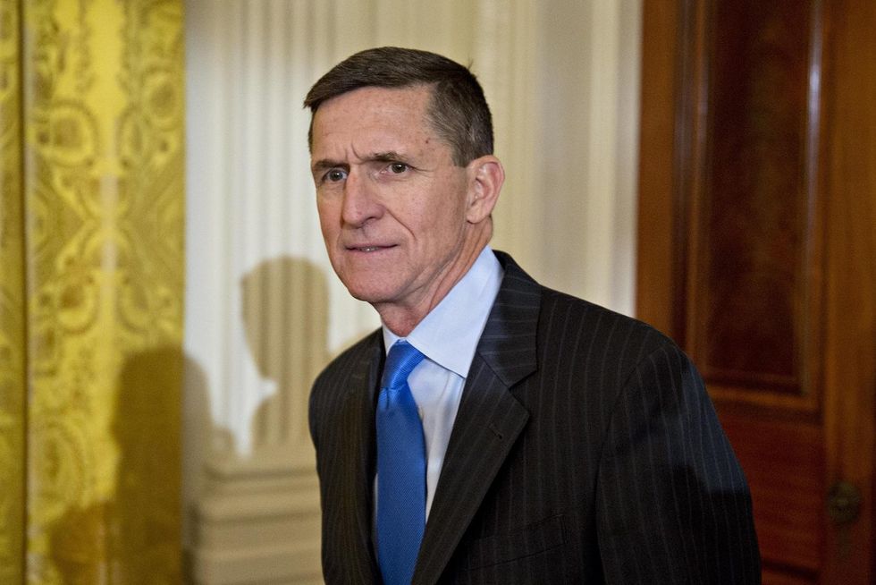 As legal fees mount from Mueller probe, Flynn selling $895,000 home