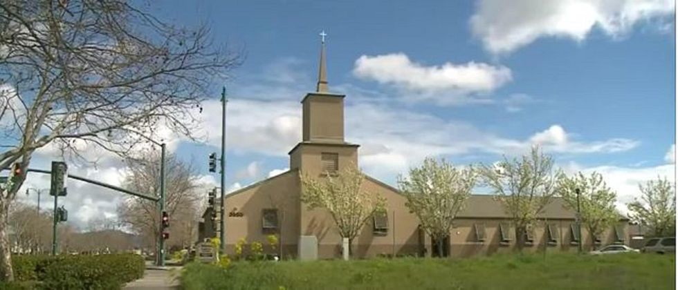 Verizon strategy: Building steeples for churches to house cellphone towers