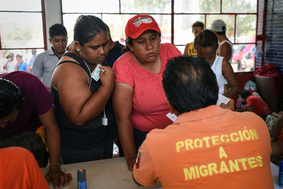 Caravan of illegal immigrants decides not to continue to US border