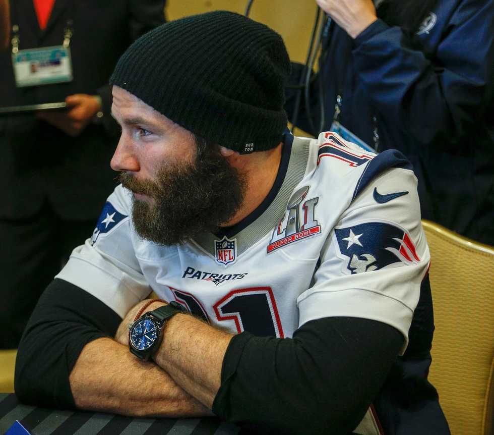 NFL player credited with possibly preventing a school shooting