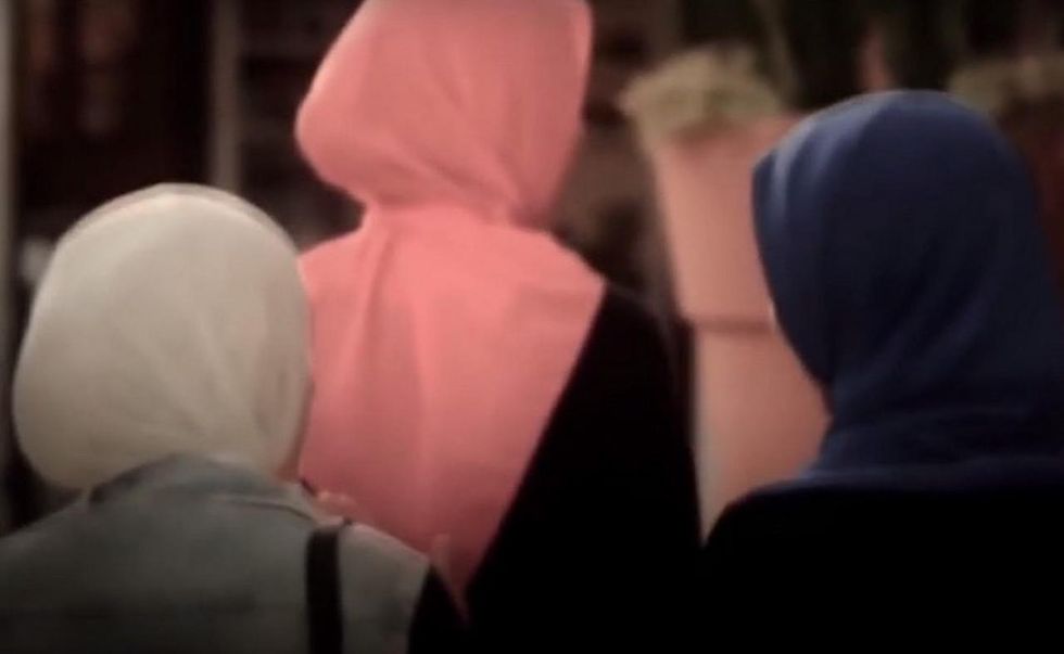 Teen reports hate crime, says man pulled off her headscarf, called her 'terrorist.' Well, she lied.