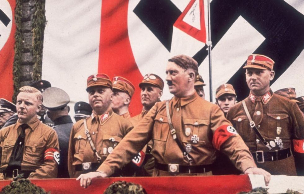 German theater offers free tickets to those willing to wear swastika to 'Mein Kampf' premiere