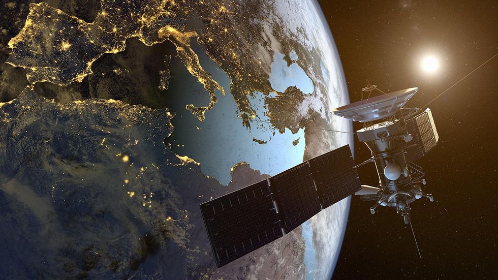 Bill Gates backing plan for 500 satellites to surveil, stream everything on Earth in real time