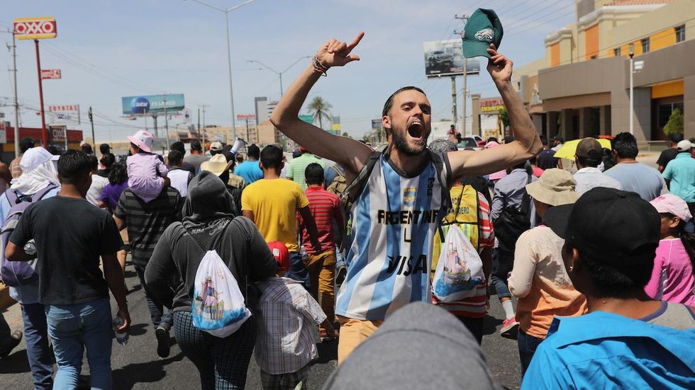 Central American migrant 'caravan' seeking asylum in US prepares for final trek to border