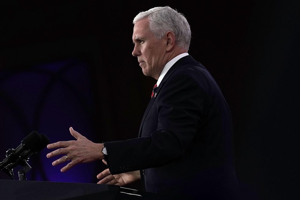 Pence takes heat from Democratic Senator over Arpaio endorsement