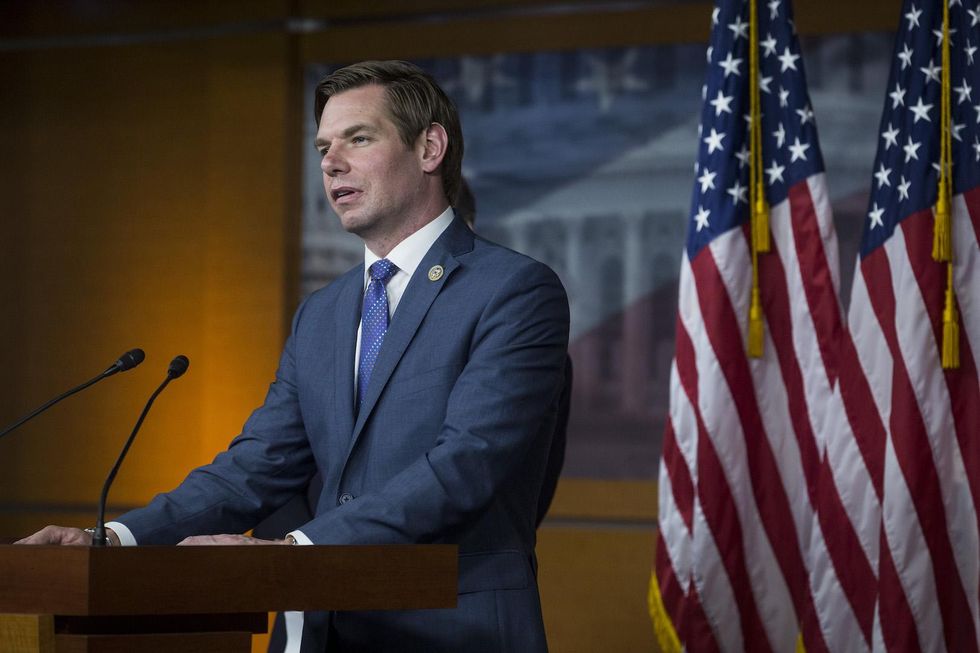 Dem rep: Ban assault weapons, buy them back, 'prosecute any who choose to defy it