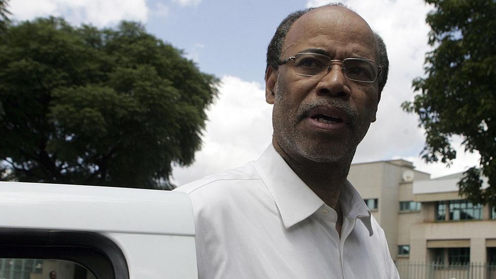 Former Dem congressman vows to flee America after serving his third prison term