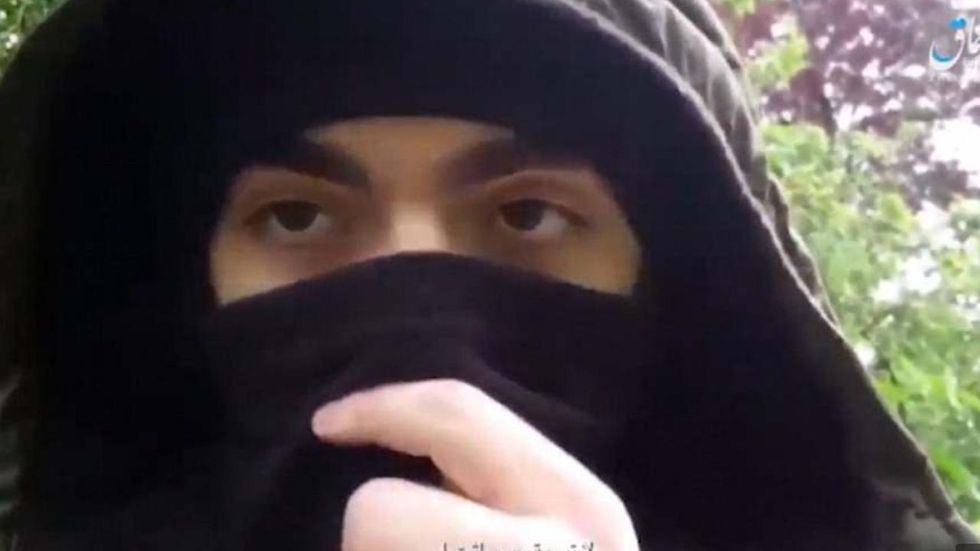 Islamic State member yelled 'Allahu akbar,' killed man in Paris and charged at police with knife