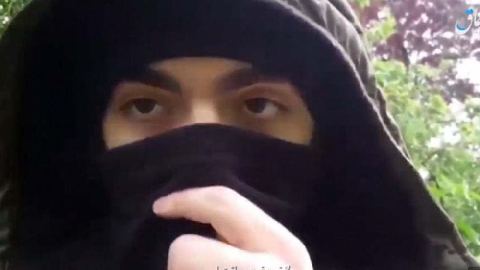 Islamic State member yelled 'Allahu akbar,' killed man in Paris and charged at police with knife