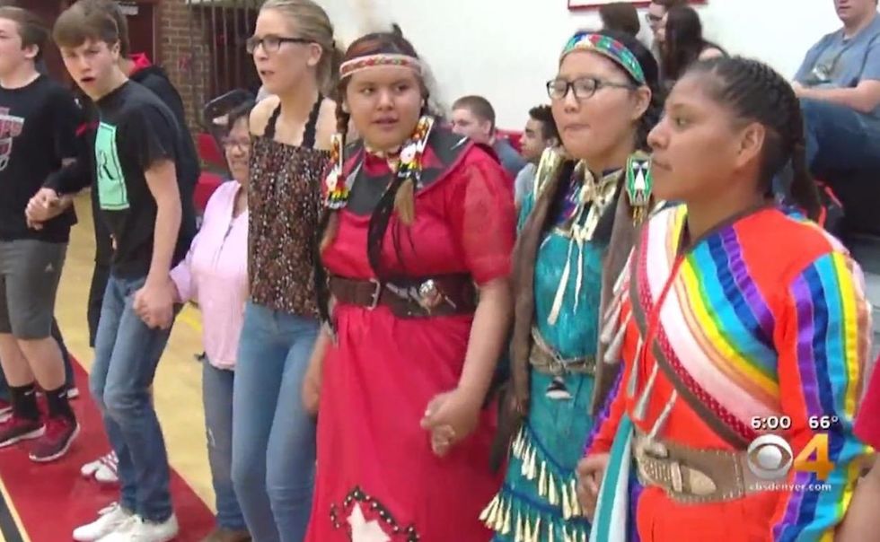 Indian mascot at HS gets blessing from tribe — and without cultural controversy: 'I'm honored\