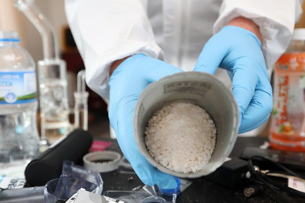 Florida man asks police to test the quality of his meth for him. Police are happy to help.