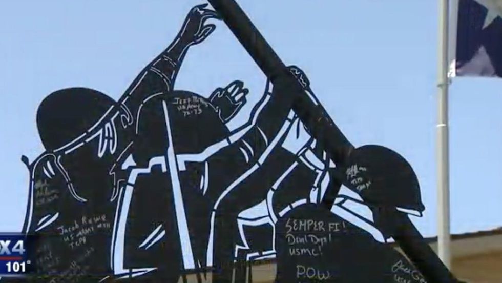 Handmade steel replica of Iwo Jima Memorial draws visitors to North Texas family's home