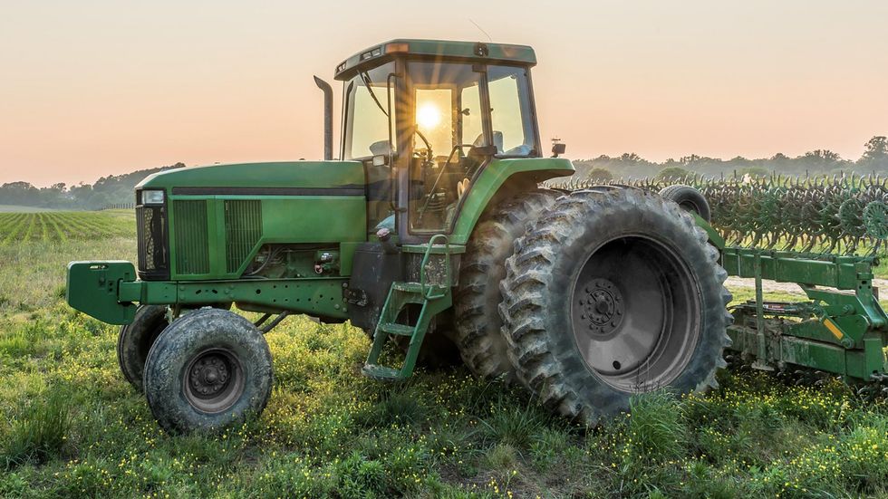 Man's accident should have left him dead, but he began praying — what happened next was miraculous