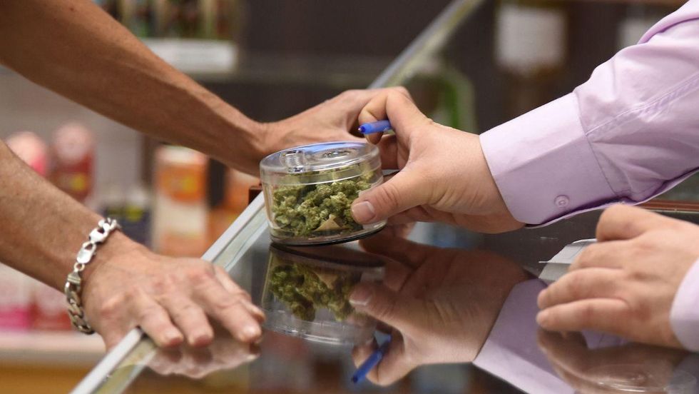 Experts issue warning about claims that marijuana can cure cancer and other diseases
