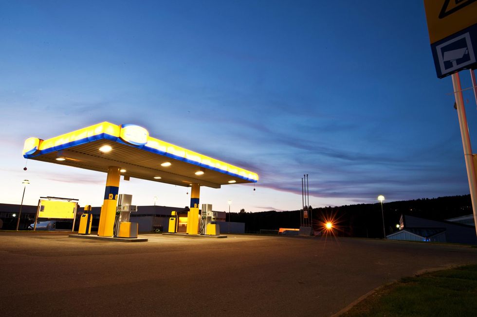 Report: Uber driver dumps 6 GOP volunteers at random gas station, says ‘Welcome to the Resistance’