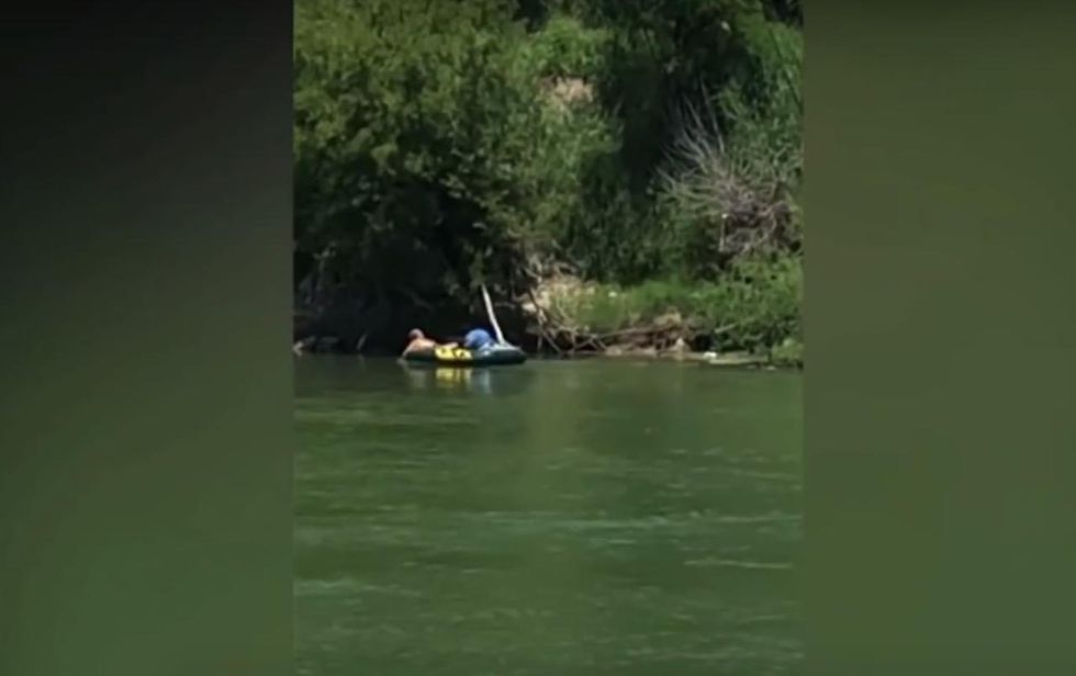 Illegal border crossing caught on video in broad daylight—and less than 100 yards from port of entry