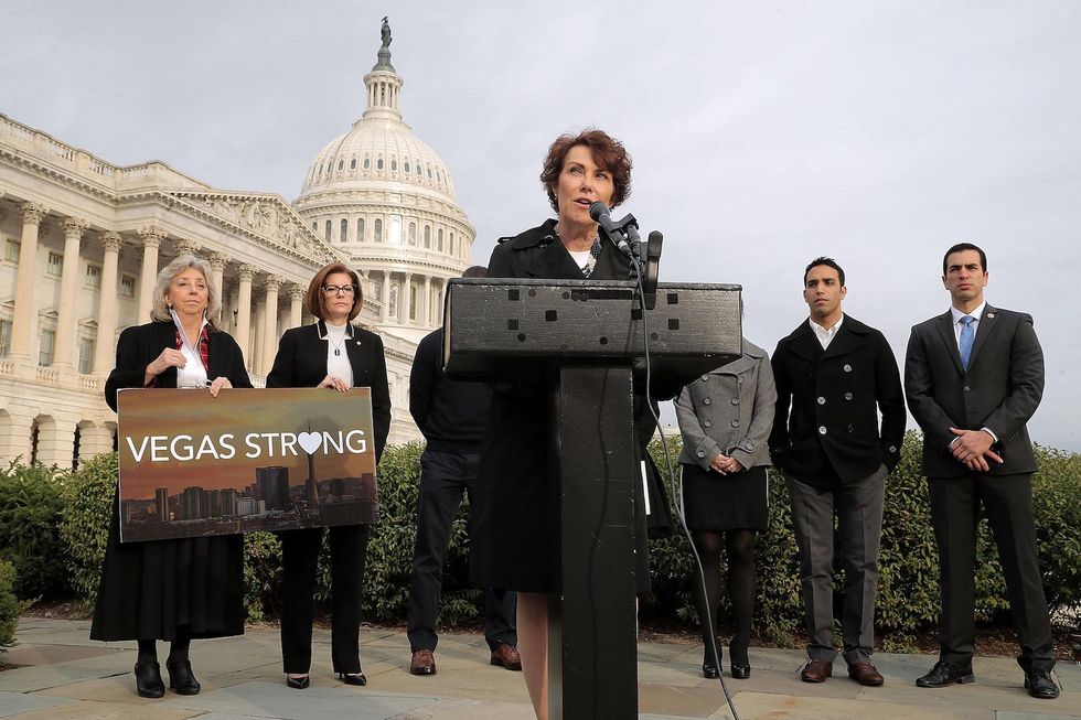NV-Sen: After pressure from Heller campaign, Rosen tells more about educational history