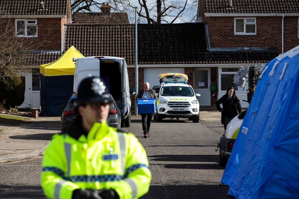 Police in England reportedly identify Russian suspects who poisoned former double agent, daughter